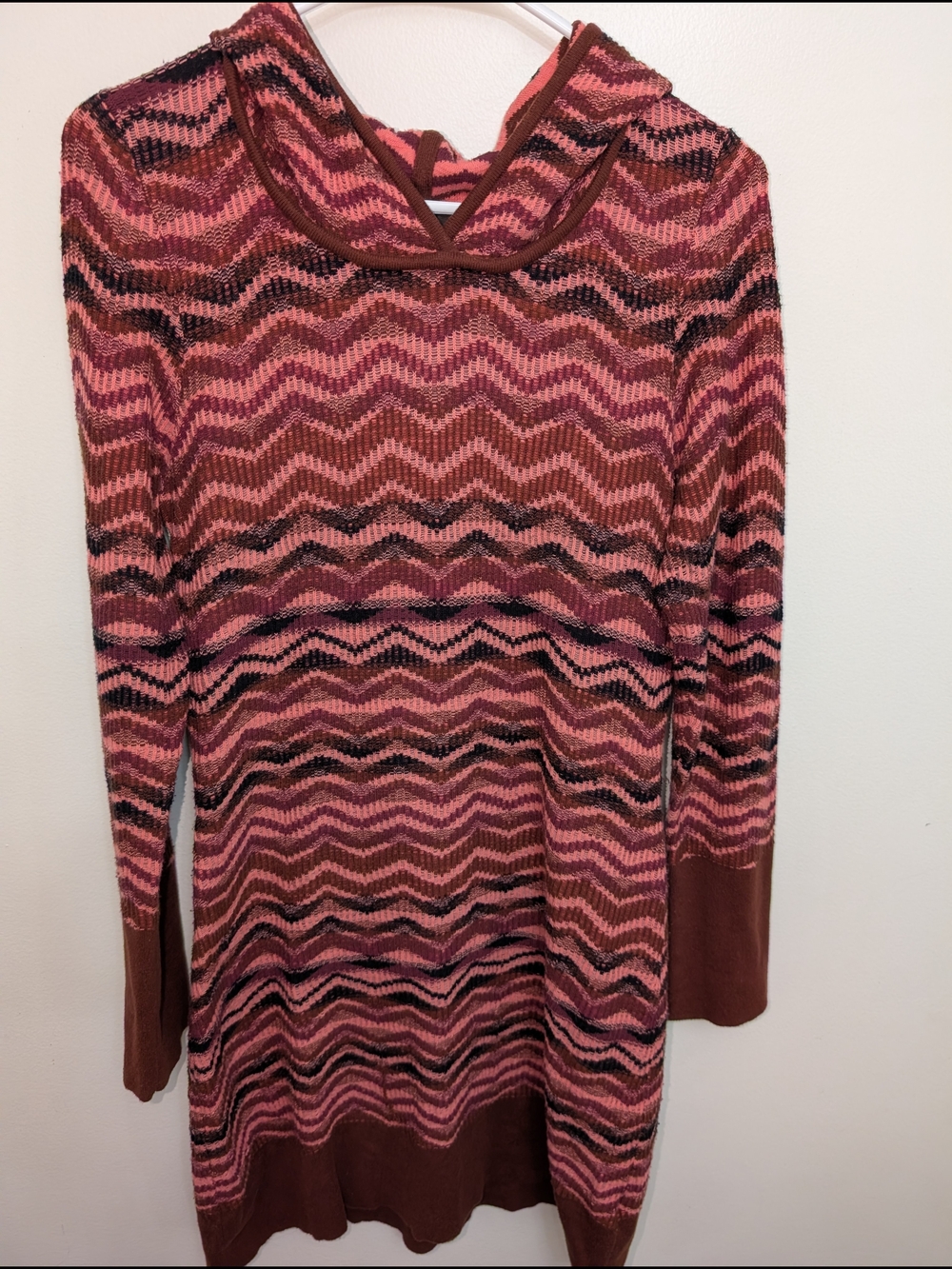 Prana "Meryl" Hooded Chevron Sweater Dress – Coral/Brown/Burgundy – Size M